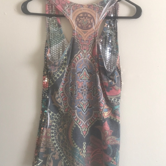 Sequence Raserback Tank - Picture 2 of 2